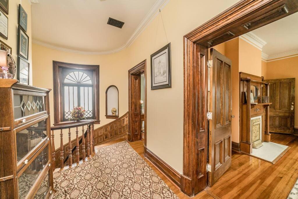 Peaceful Easy Feelings - King Sized Bed - Sleeps 2 Appartement Lynchburg Buitenkant foto