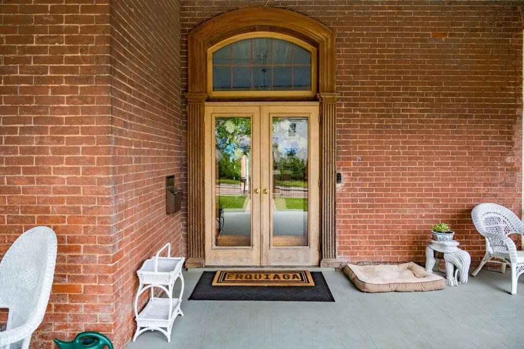 Peaceful Easy Feelings - King Sized Bed - Sleeps 2 Appartement Lynchburg Buitenkant foto